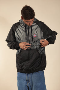 SoMa + Relevo Windbreaker GG Prata